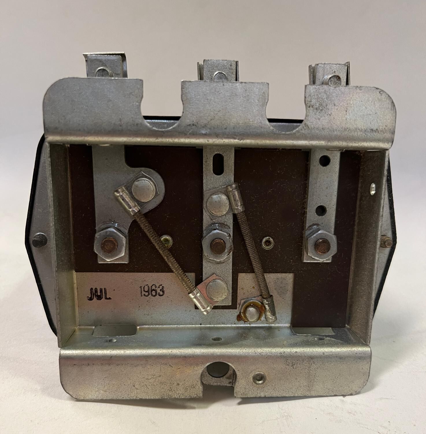 Laddningsrelä 12V 25-35Amp Studebaker 6 cyl & AMC 6 & 8 cyl 1960 , K-W C2640 - Bild 2