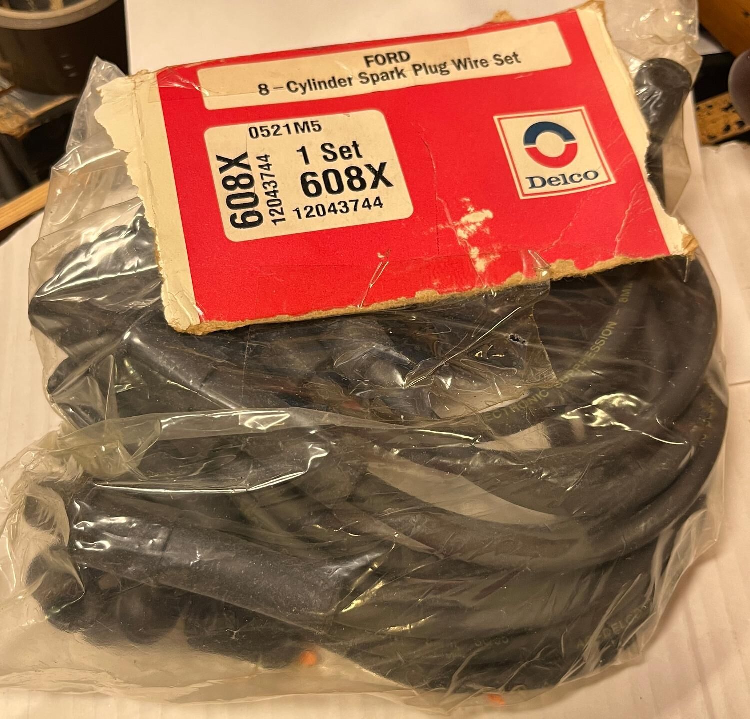 ⚡ Tändkabelsats Ford V8 351–460 – AC-Delco 608X (NOS)
