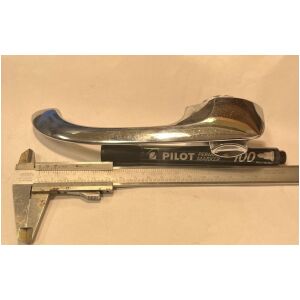 Yttre dörrhandtag förarsida Ford	Fiesta MK1	09/1982 – 08/1983	Vänster fram (Föra