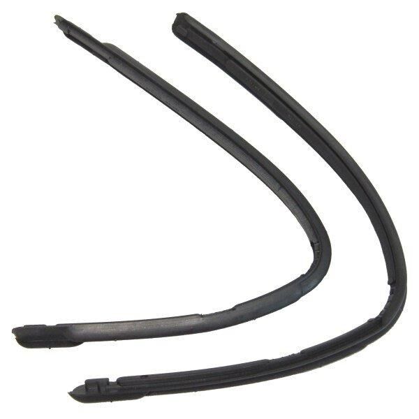 Rear door vent weatherstrip 1939-41 4dr sedan Hupmobile Graham